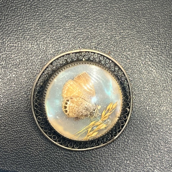 Victorian morpho butterfly wing silver tone filigree round brooch pin vintage - Picture 3 of 16